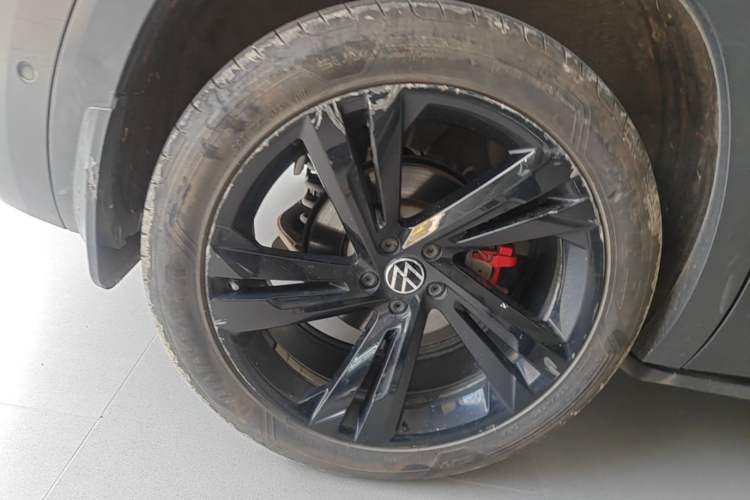 Used Volkswagen Teramont X 2021 380TSI Four-Wheel Drive Midnight Edition Right Rear Wheel Hub