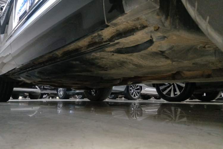Used Volkswagen Teramont X 2021 380TSI Four-Wheel Drive Prestige Flagship Edition Right Side Sill