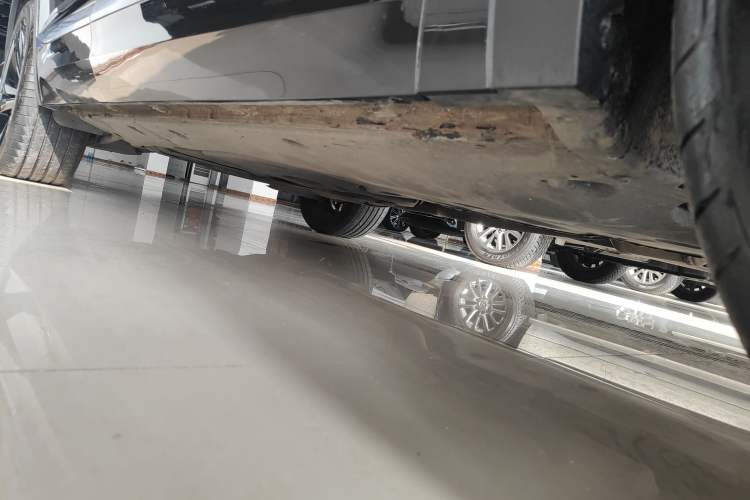 Used Volkswagen Teramont X 2021 380TSI Four-Wheel Drive Prestige Flagship Edition Right Side Sill