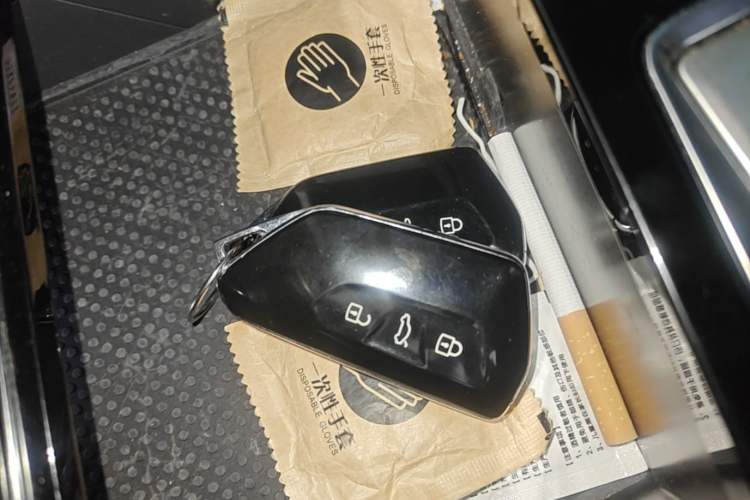Used Volkswagen Teramont X 2021 380TSI Four-Wheel Drive Midnight Edition Vehicle Key