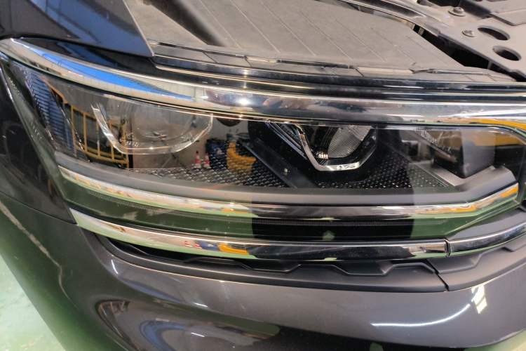 Used Volkswagen Teramont X 2021 380TSI Four-Wheel Drive Prestige Luxury Edition Right Front Headlight