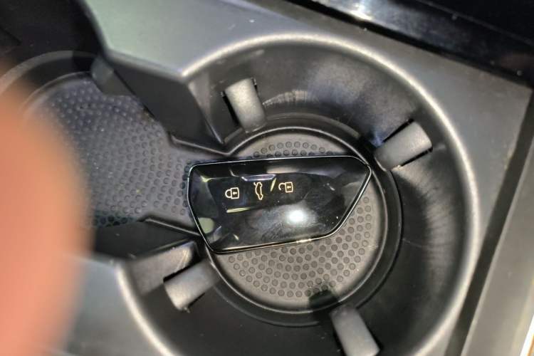 Used Volkswagen Teramont X 2021 380TSI Four-Wheel Drive Prestige Luxury Edition Vehicle Key