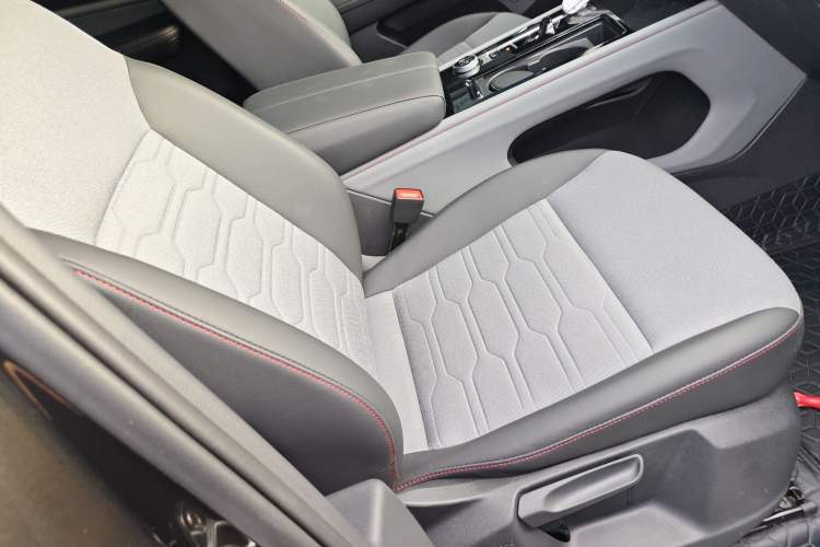 Used Volkswagen Teramont X 2021 380TSI Four-Wheel Drive Luxury Edition Right Front Seat