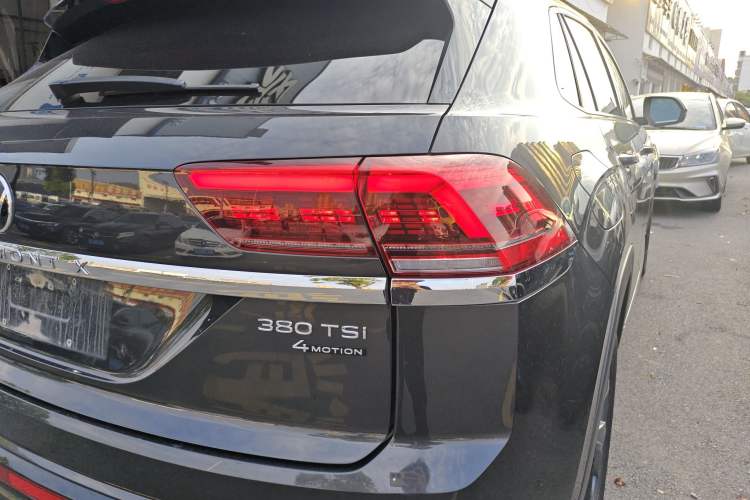 Used Volkswagen Teramont X 2021 380TSI Four-Wheel Drive Luxury Edition Right Rear Taillight