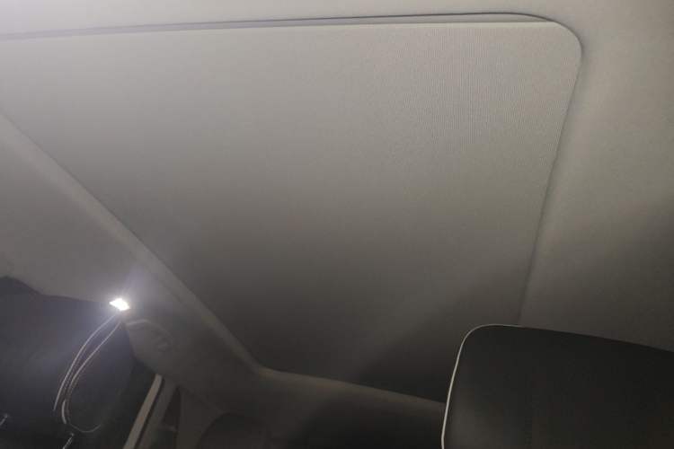 Used Volkswagen Teramont X 2021 530 V6 Four-Wheel Drive Prestige Flagship Edition Headliner