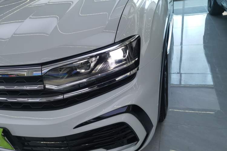 Used Volkswagen Teramont X 2021 330TSI Two-Wheel-Drive Luxury Edition Left Front Headlight
