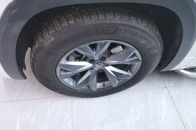 Used Volkswagen Teramont X 2021 330TSI Two-Wheel-Drive Luxury Edition Left Front Wheel Hub