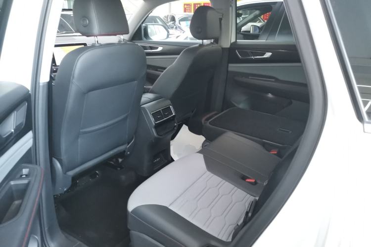 Used Volkswagen Teramont X 2021 330TSI Two-Wheel-Drive Luxury Edition Left Rear Seat