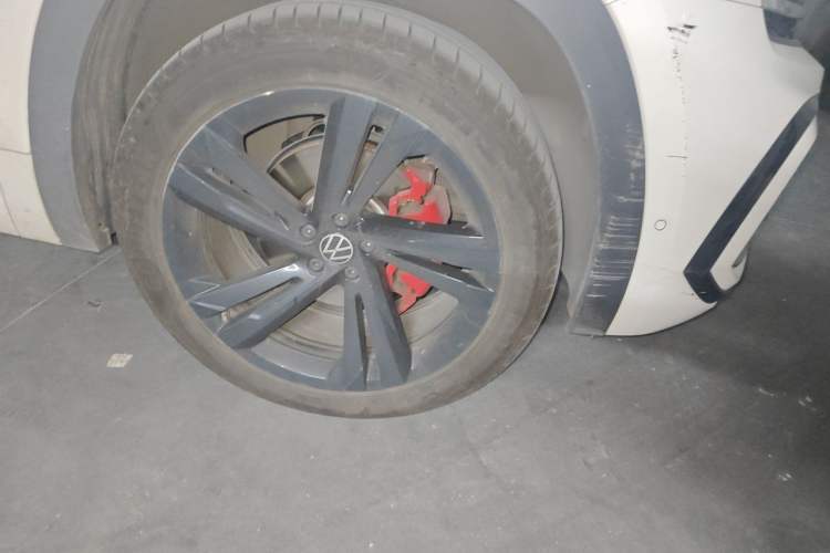 Used Volkswagen Teramont X 2021 530 V6 Four-Wheel Drive Prestige Flagship Edition Right Front Wheel Hub