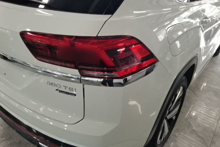Used Volkswagen Teramont X 2021 380TSI Four-Wheel Drive Prestige Luxury Edition Right Rear Taillight