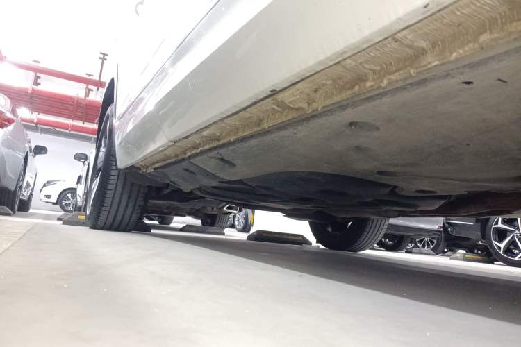 Used Volkswagen Teramont X 2021 330TSI Two-Wheel-Drive Prestige Luxury Edition Right Side Sill