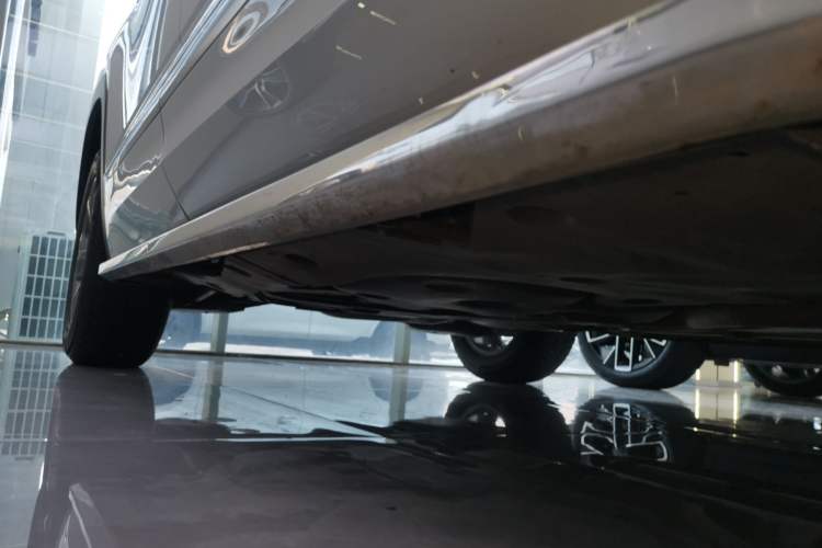 Used Volkswagen Teramont X 2021 330TSI Two-Wheel-Drive Luxury Edition Right Side Sill