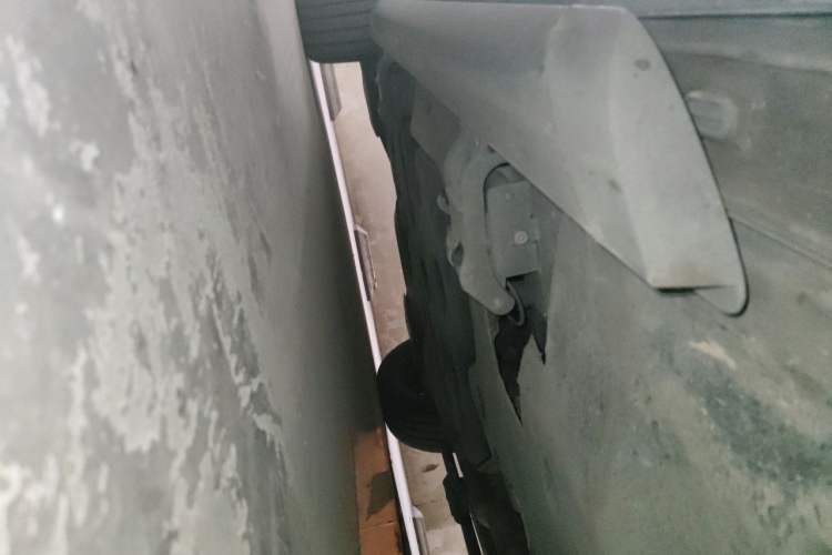 Used Volkswagen Teramont X  Chassis Front Right
