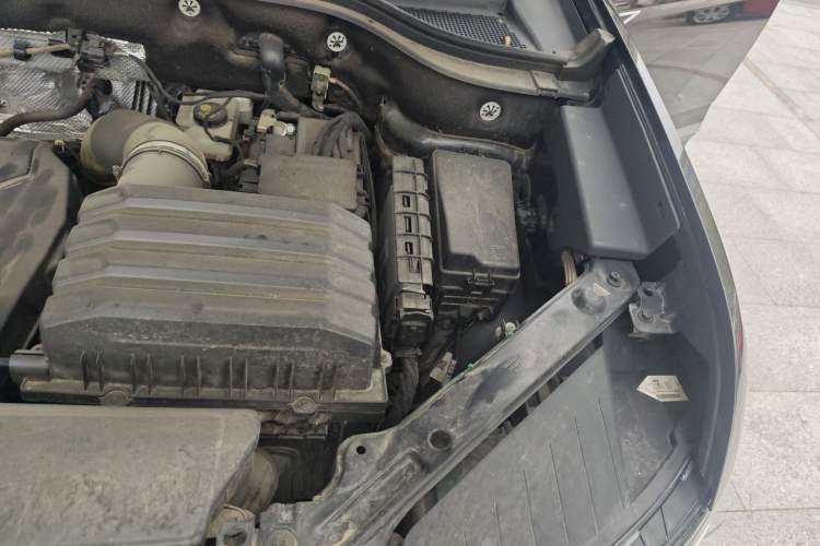 Used Volkswagen Teramont X 2022 380TSI Four-Wheel Drive Prestige Luxury Edition Engine Bay Left