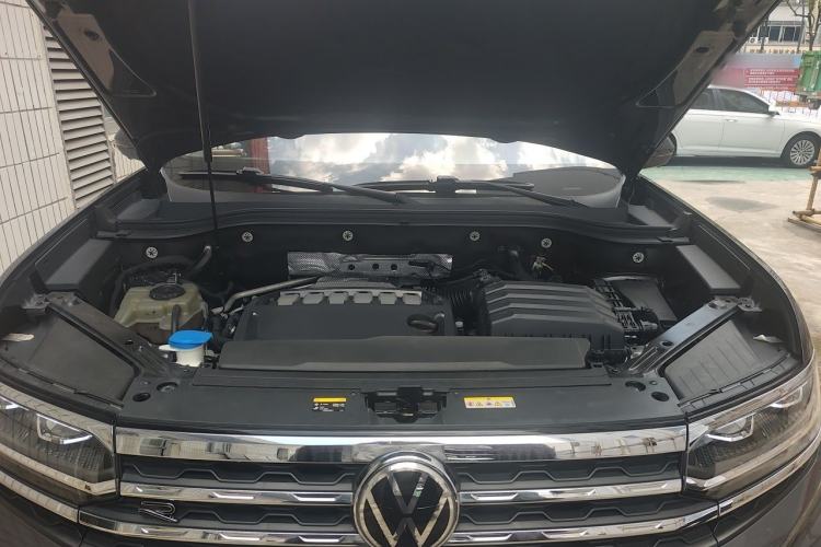 Used Volkswagen Teramont X 2022 530 V6 Four-Wheel Drive Prestige Luxury Edition Engine Bay