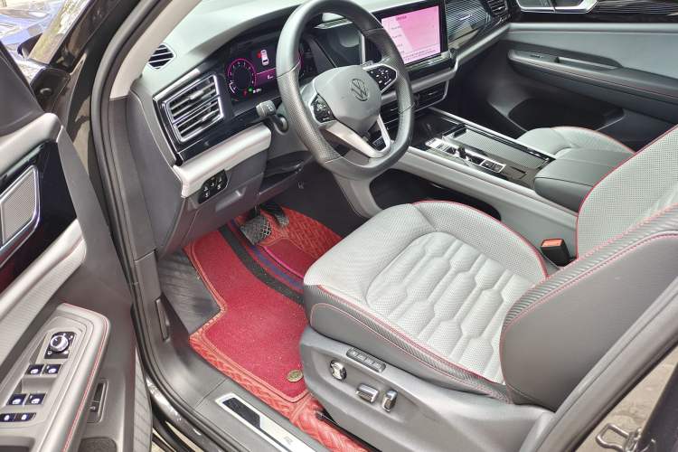 Used Volkswagen Teramont X 2022 330TSI Two-Wheel-Drive Prestige Luxury Edition Interior 5