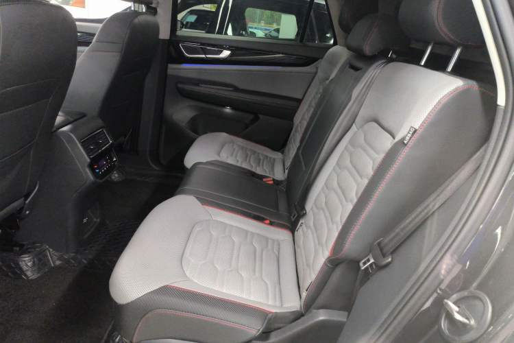 Used Volkswagen Teramont X 2022 380TSI Four-Wheel Drive Prestige Luxury Edition Left Rear Seat