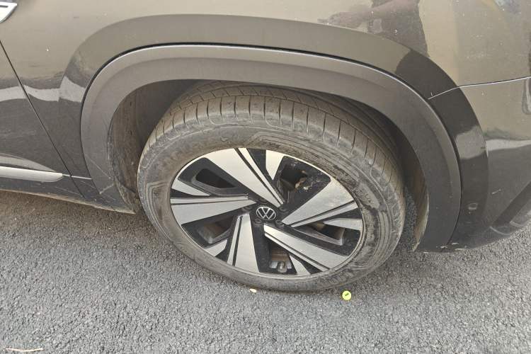 Used Volkswagen Teramont X 2022 380TSI Four-Wheel Drive Prestige Luxury Edition Right Front Wheel Hub
