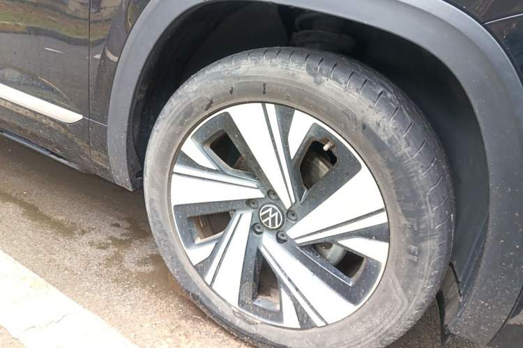 Used Volkswagen Teramont X 2022 380TSI Four-Wheel Drive Prestige Luxury Edition Right Front Wheel Hub