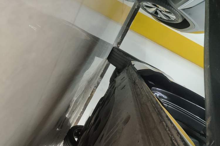 Used Volkswagen Teramont X 2022 530 V6 Four-Wheel Drive Prestige Flagship Edition Right Side Sill