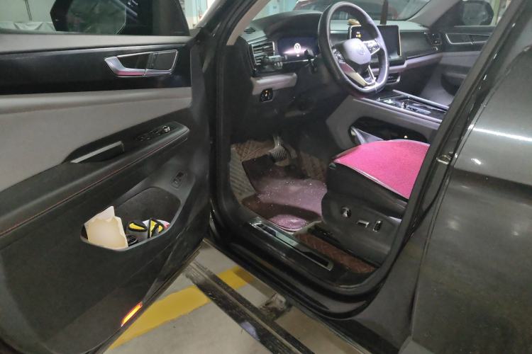 Used Volkswagen Teramont X 2022 330TSI Two-Wheel-Drive Luxury Edition Driver Seat