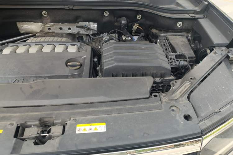 Used Volkswagen Teramont X 2022 530 V6 Four-Wheel Drive Prestige Luxury Edition Engine Bay Left