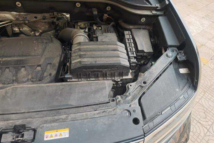 Used Volkswagen Teramont X 2022 380TSI Four-Wheel Drive Prestige Luxury Edition Engine Bay Left