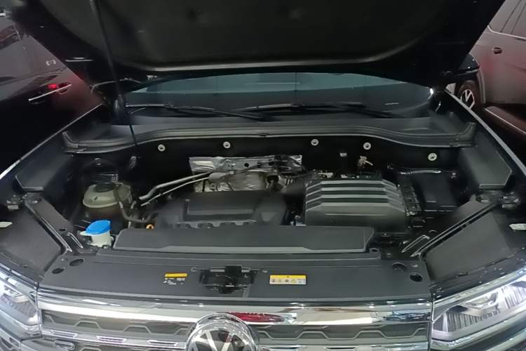 Used Volkswagen Teramont X 2022 330TSI Two-Wheel-Drive Luxury Edition Engine Bay