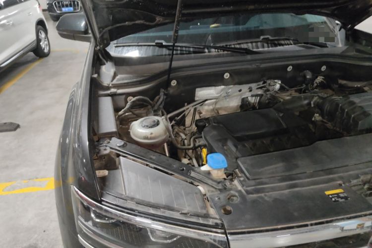 Used Volkswagen Teramont X 2022 330TSI Two-Wheel-Drive Luxury Edition Engine Bay Right