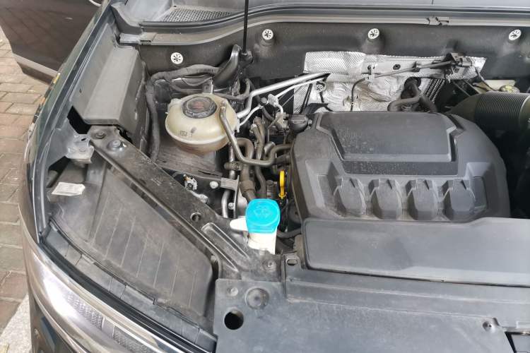 Used Volkswagen Teramont X 2022 380TSI Four-Wheel Drive Prestige Luxury Edition Engine Bay Right