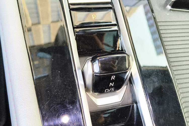 Used Volkswagen Teramont X 2022 330TSI Two-Wheel-Drive Prestige Luxury Edition Gear Lever