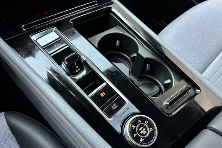 Used Volkswagen Teramont X 2022 380TSI Four-Wheel Drive Luxury Edition Gear Lever