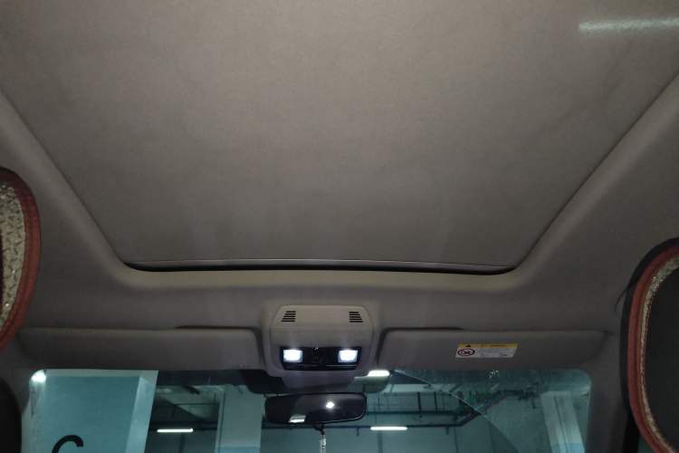 Used Volkswagen Teramont X 2022 330TSI Two-Wheel-Drive Luxury Edition Headliner