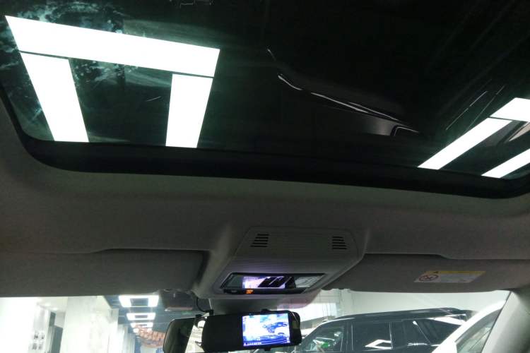 Used Volkswagen Teramont X 2022 330TSI Two-Wheel-Drive Luxury Edition Headliner