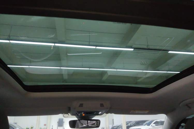 Used Volkswagen Teramont X 2022 380TSI Four-Wheel Drive Luxury Edition Headliner