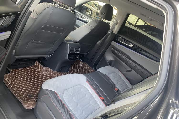 Used Volkswagen Teramont X 2022 380TSI Four-Wheel Drive Prestige Luxury Edition Interior 2