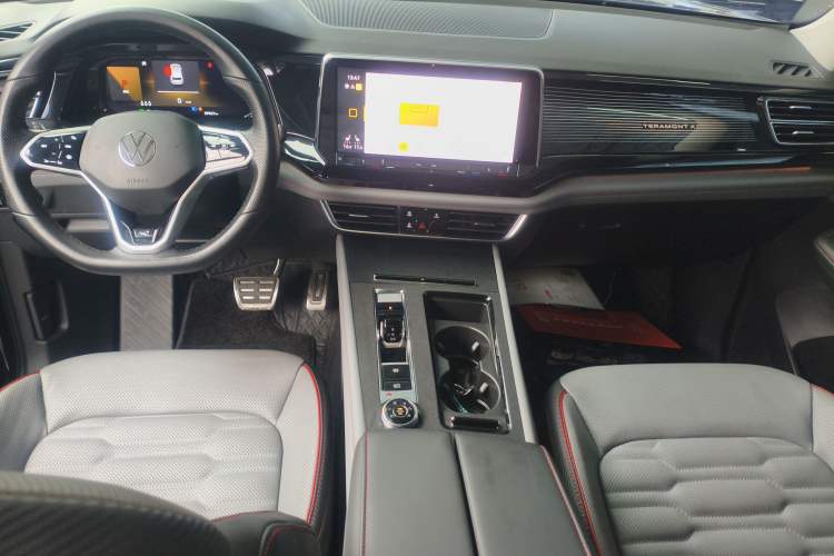 Used Volkswagen Teramont X 2022 380TSI Four-Wheel Drive Prestige Luxury Edition Interior 2