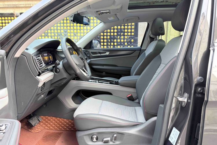 Used Volkswagen Teramont X 2022 330TSI Two-Wheel-Drive Luxury Edition Interior 3