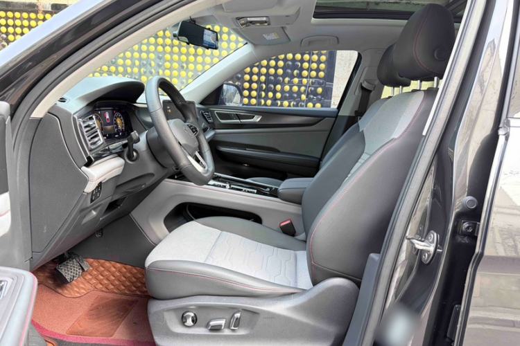 Used Volkswagen Teramont X 2022 330TSI Two-Wheel-Drive Luxury Edition Interior 7