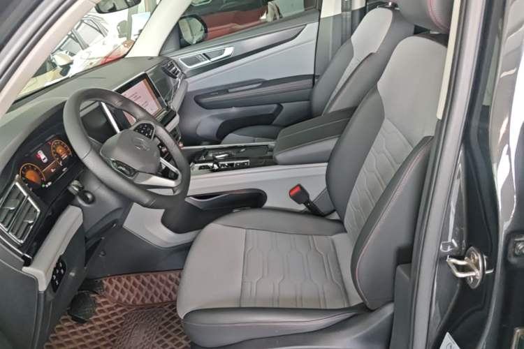 Used Volkswagen Teramont X 2022 330TSI Two-Wheel-Drive Luxury Edition Left Front Seat