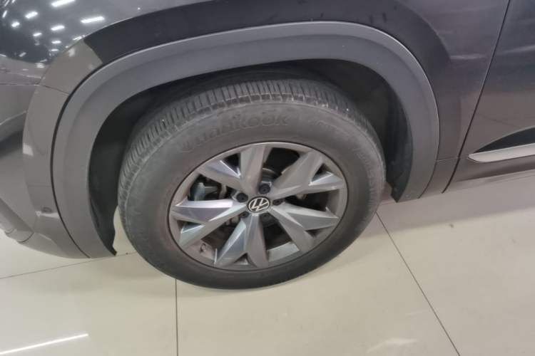 Used Volkswagen Teramont X 2022 330TSI Two-Wheel-Drive Luxury Edition Left Front Wheel Hub