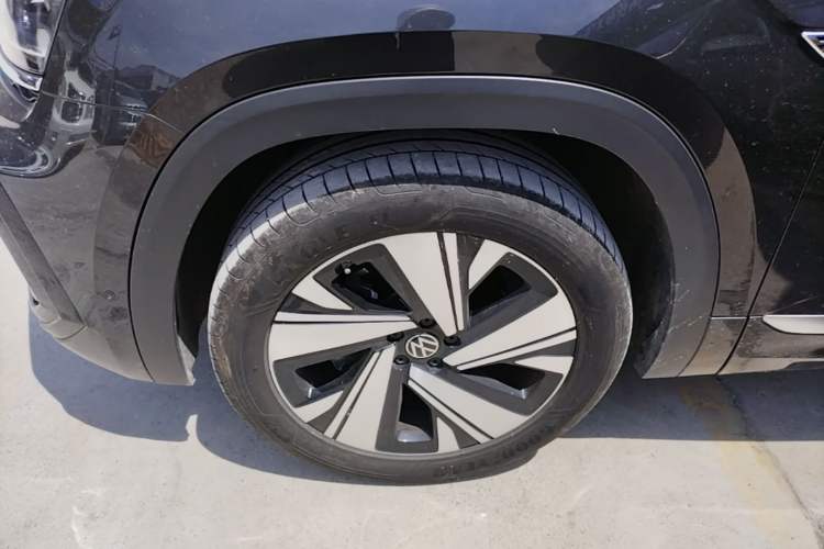 Used Volkswagen Teramont X 2022 380TSI Four-Wheel Drive Prestige Luxury Edition Left Front Wheel Hub