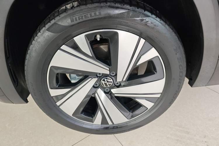 Used Volkswagen Teramont X 2022 380TSI Four-Wheel Drive Prestige Luxury Edition Left Front Wheel Hub