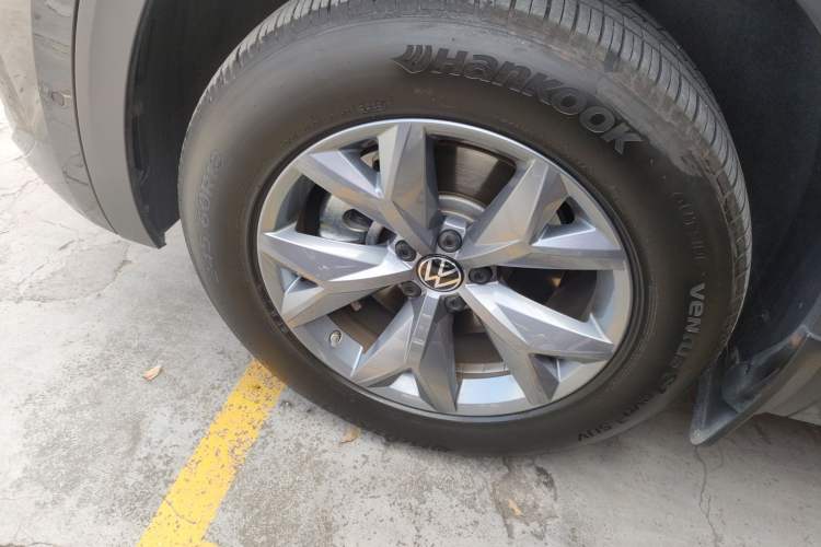 Used Volkswagen Teramont X 2022 380TSI Four-Wheel Drive Luxury Edition Left Front Wheel Hub