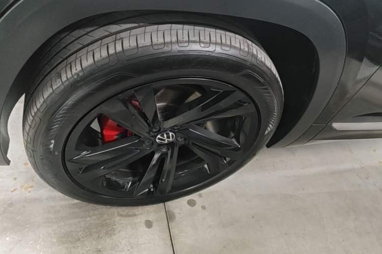 Used Volkswagen Teramont X 2022 380TSI Four-Wheel Drive Prestige Flagship Edition Left Front Wheel Hub