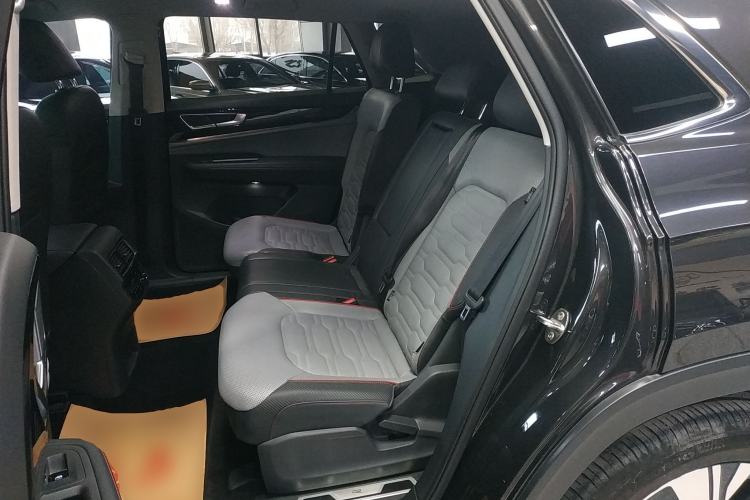 Used Volkswagen Teramont X 2022 380TSI Four-Wheel Drive Prestige Luxury Edition Left Rear Seat