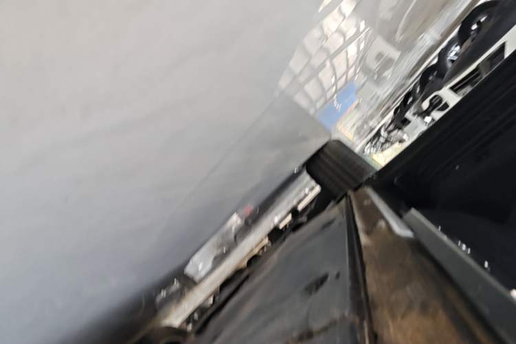 Used Volkswagen Teramont X 2022 330TSI Two-Wheel-Drive Luxury Edition Left Side Sill