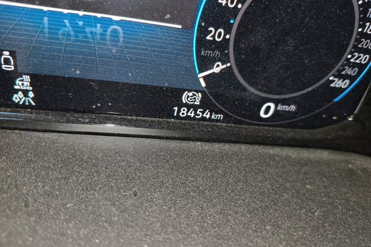 Used Volkswagen Teramont X 2022 380TSI Four-Wheel Drive Prestige Luxury Edition Odometer Close Up