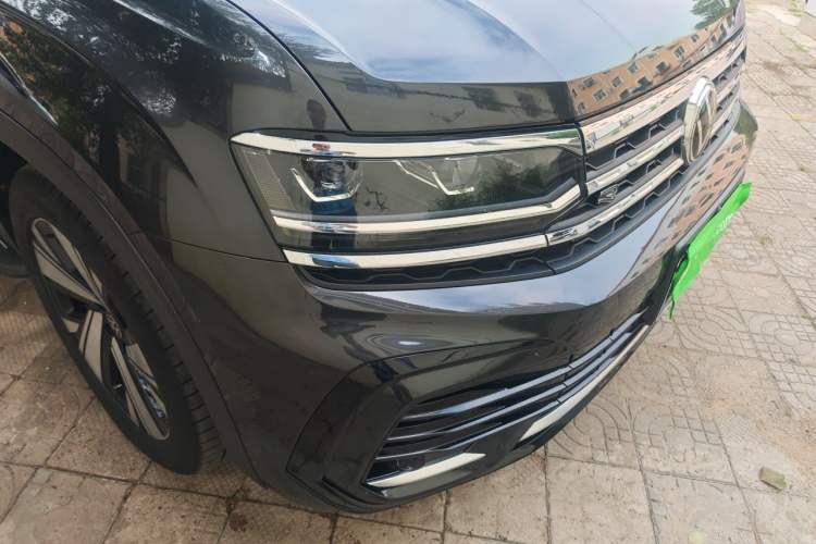 Used Volkswagen Teramont X 2022 380TSI Four-Wheel Drive Prestige Luxury Edition Right Front Headlight
