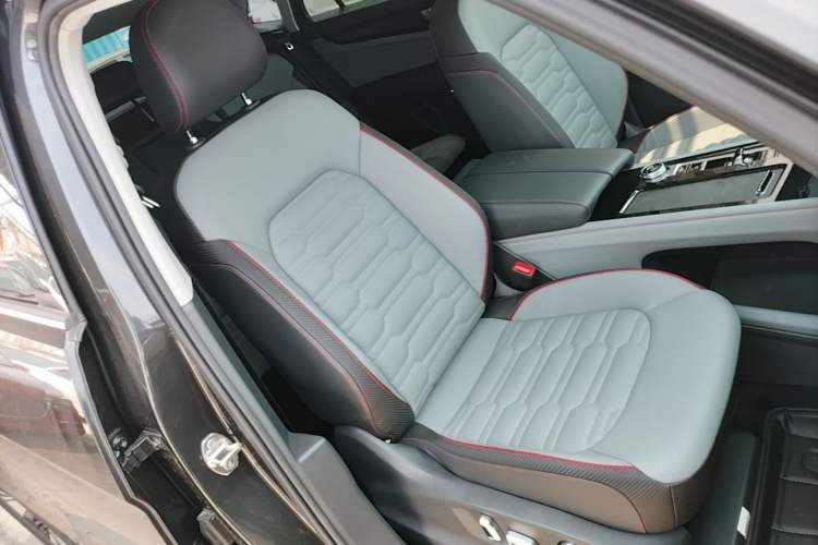 Used Volkswagen Teramont X 2022 380TSI Four-Wheel Drive Prestige Luxury Edition Right Front Seat